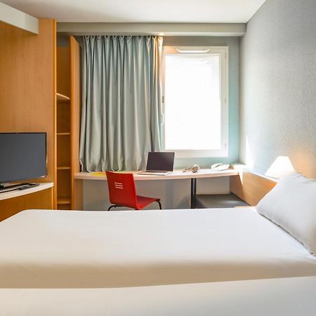 Ibis Saint Rambert D'Albon Hotell Exteriör bild