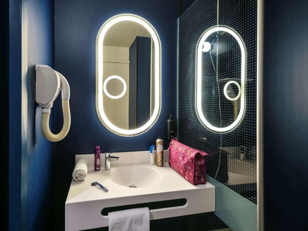 Ibis Saint Rambert D'Albon Hotell Rum bild